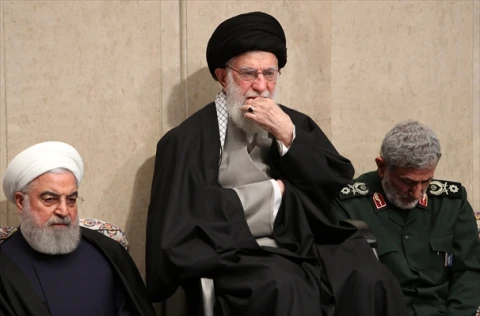 إيران في مأزق