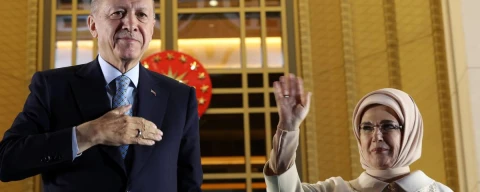 من شرفة القصر.. قراءة لأبرز رسائل خطاب نصر الرئيس أردوغان