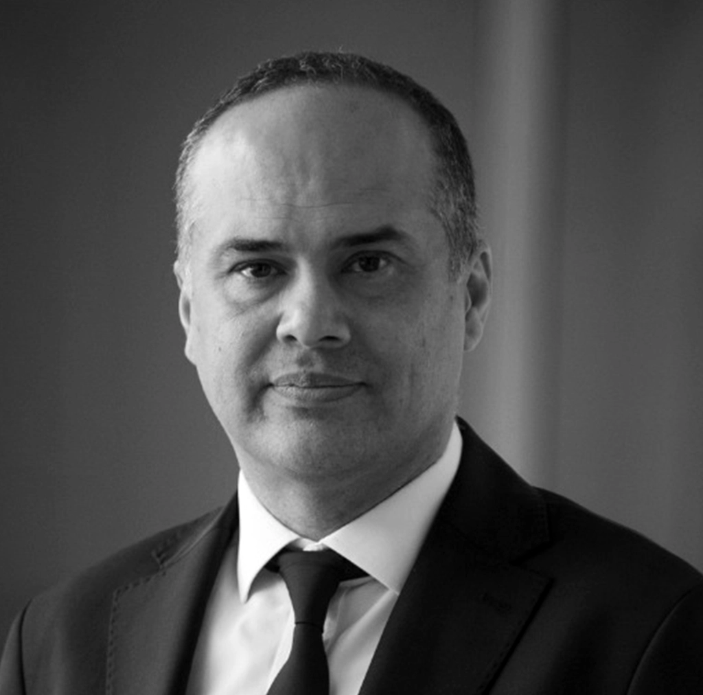 BORA BAYRAKTAR - PHOTO