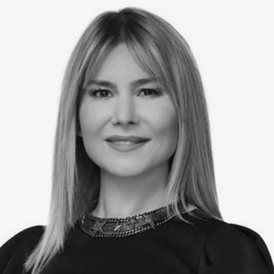 ECE BABAN - PHOTO
