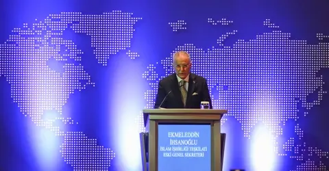 Ekmeleddin İhsanoğlu : The Involuntary Frontman of a Half-Hearted Alliance