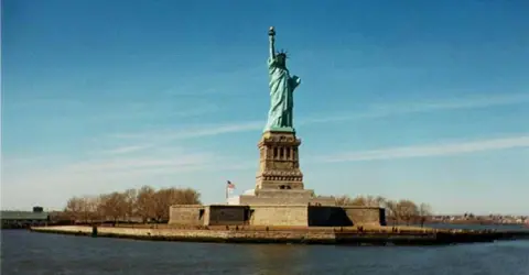 Losing the World While Putting Its House in Order: Toward Imagining a US Without the World