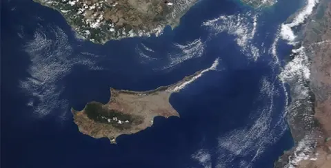 The Last Chance For a United Cyprus: Negotiations for a Federal Solution