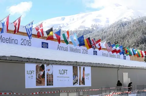 Is the way to Davos the liberal collapse in a fractured world?