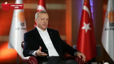 Erdoğan wants to make a better start under presidential system