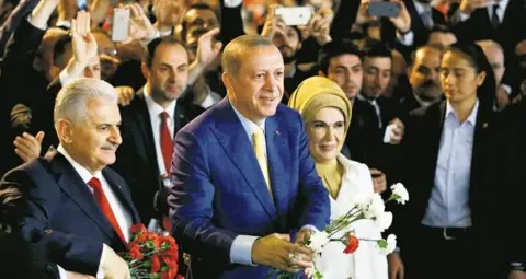 The basic dimensions of AK Party’s local election campaign