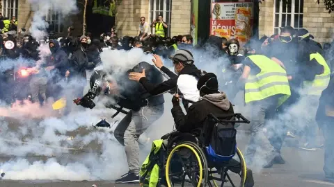 Violence by French police in the spotlight