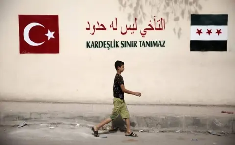 Opposition using Syrian asylum seekers to generate new divides in Turkish politics