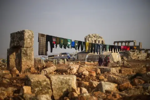 Ideological fight on refugees and their return