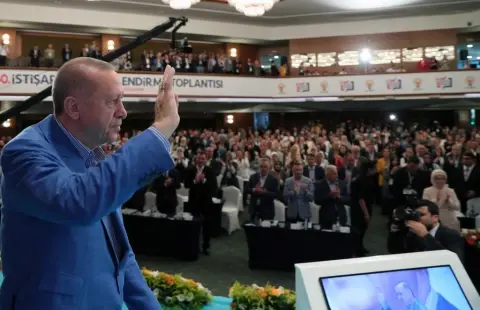 Opposition’s foreign policy and conservatives’ gains