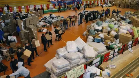 Sense of Unity and Politics after the Earthquake