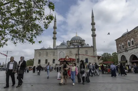 How will Türkiye mitigate nominal volatilities?