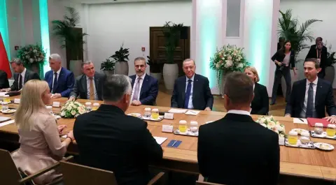 Erdoğan’s messages to the world upon his return from Budapest