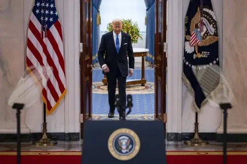 Leadership crisis in the US