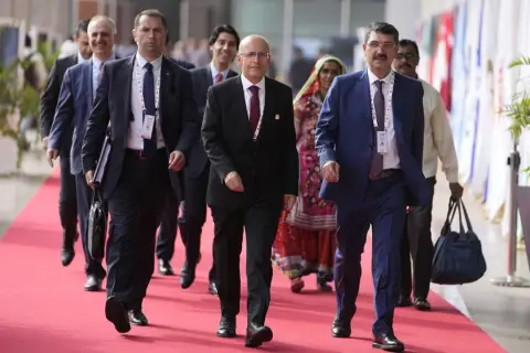 Rumor-mongering, false narratives test Türkiye