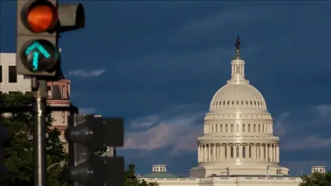 Democrats’ tough choice: resistance or compromise?