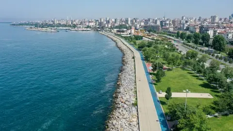 Warning shakes Istanbul: Building a resilient city against the next quake