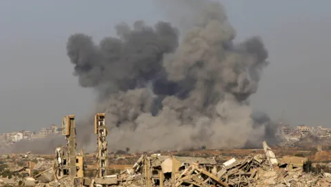 Israeli attacks on Gaza continue