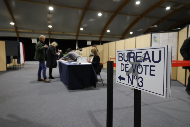 France in Transition: The 2027 Presidential Election in Context