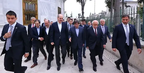 AK Parti’ye “İslamcı” Demek Kimin Menfaatine?