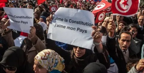 Arap Baharı’nın Yeni Momenti: Tunus Anayasası