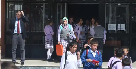 Başörtüsü Öğrenci Psikolojisini Nasıl Etkiler?