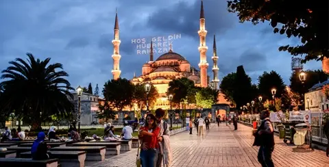 Bizi Kim/ler İktidarda Tutabilir?