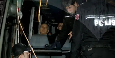 Bu Hallere Neden mi Düştünüz?