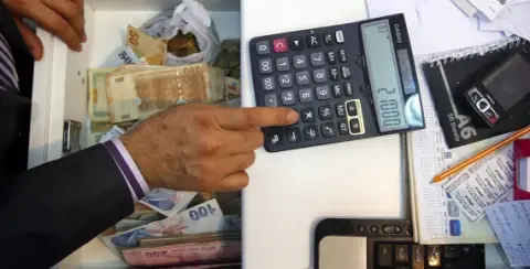 Büyüme Devam Ediyor Cari Açık Hızla Azalıyor