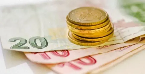 Cari Açık Tehdit Olmaktan Çıktı mı?