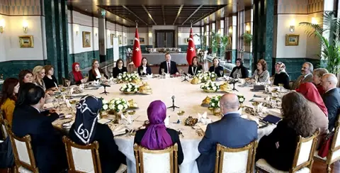 Cumhurbaşkanlığı Sofrasında Neler Konuşuldu?