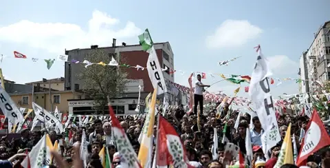 Demirtaş’ın “Sivil İtaatsizliği” Ne Anlama Geliyor?