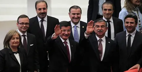 Diğerleri Parti de AK Parti ne, Saksı mı?