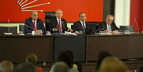 Erdoğan’dan Kurtulma Arayışları 2.0.