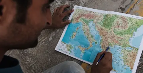 Hapishane Gibi Kamplar