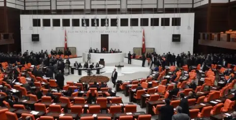 Hükümet, Reformcu Kimliğinden Uzaklaştı mı?