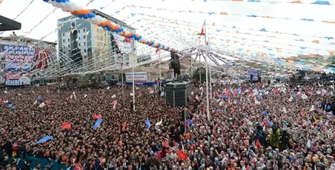 Kapatma Davasından 17 Aralık’a Siyaset