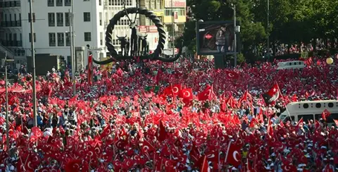 "Kardeşlik" Çağrısı Kimi Rahatsız Eder?