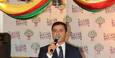 Mağdura Bak Mağdura!