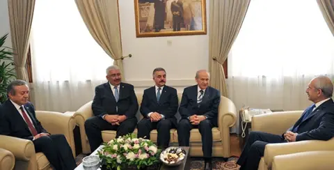 Muhalefet Cumhurbaşkanlığı Seçiminde Yok!