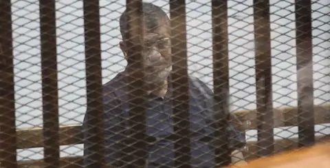 Mursi’nin İdam Kararına Cılız Tepkiler