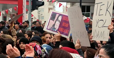 Özgecan ve Sorgulanması Gerekenler