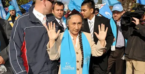 Paralel Medyanın Uygur Yalanları