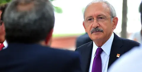 Partiyi Bırak Önce O Pencereyi Kapat