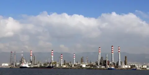 Petrol Fiyatlarının Düşmesi Ekonomiyi Nasıl Etkiler?