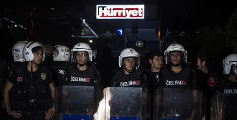 Sahi Biz Hürriyet’i Tartışmaya Nasıl Başlamıştık?