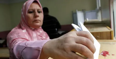 Tahrir’den Parlamentoya Mısır Seçimleri