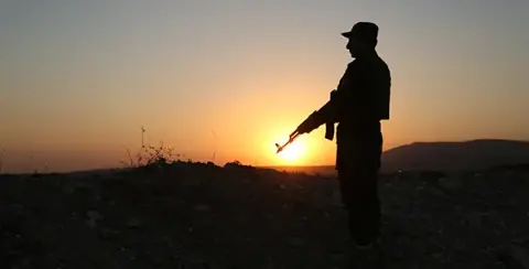 Teröristlerden Terörist Beğen: PKK mı DAEŞ mi?