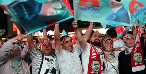 Yeni Dönemin Siyasi Kodları