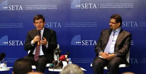 Davutoğlu ve Abdüsselam SETA’da Arap Baharı’nı Değerlendirdiler